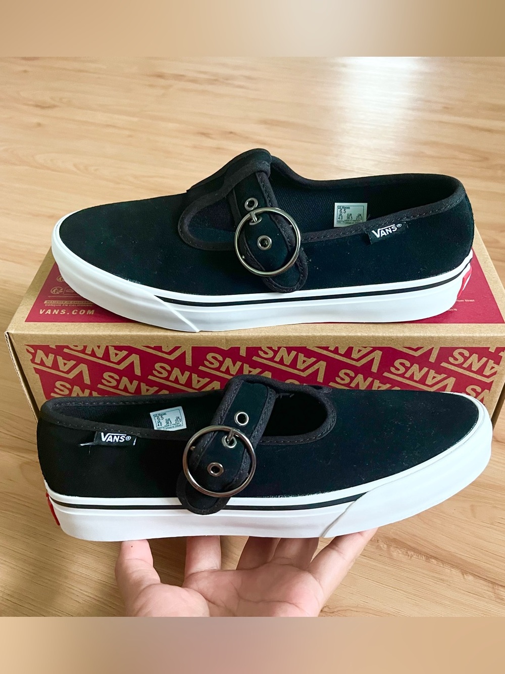 Vans Lainey Mary Jane Suede Black Shoes Women 6.5 US